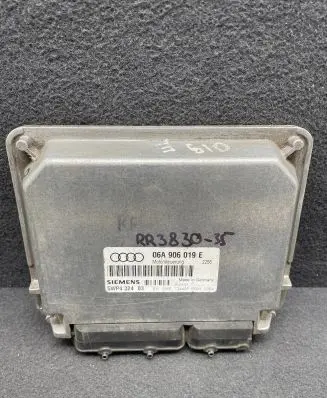 Audi A3 S3 8L Engine control unit/module 06A906019E