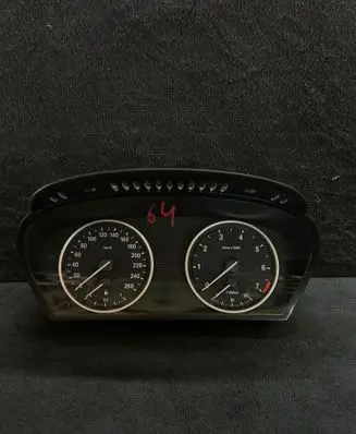 BMW 5 E60 E61 Speedometer (instrument cluster) 110080213 62119153747 6404978903