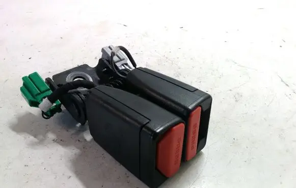 Land Rover Evoque I Middle seatbelt buckle (rear) BJ32613K21