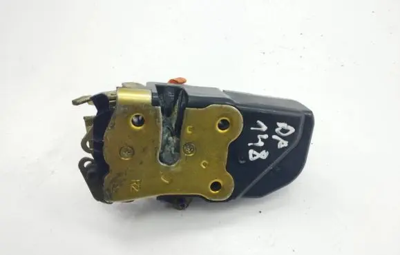 Chrysler Voyager Front door lock 