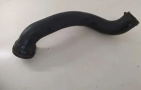 Volvo V70 Intercooler hose/pipe