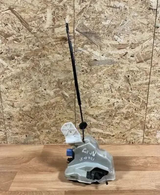 Volkswagen Golf V Rear door lock 7L0839016
