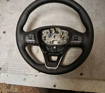 Ford Puma Steering wheel 