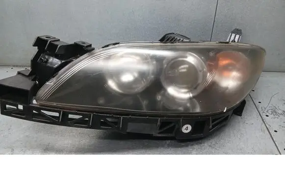 Mazda 3 I Front reflector 