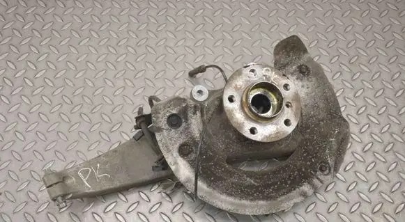 BMW i8 Front wheel hub V396829