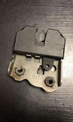 BMW 3 E46 Seat back rest lock catch 8209035