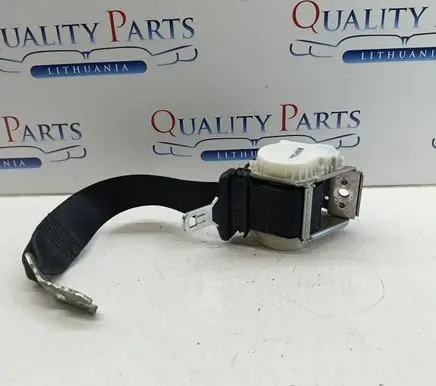 BMW 5 E60 E61 Rear seatbelt 33061260