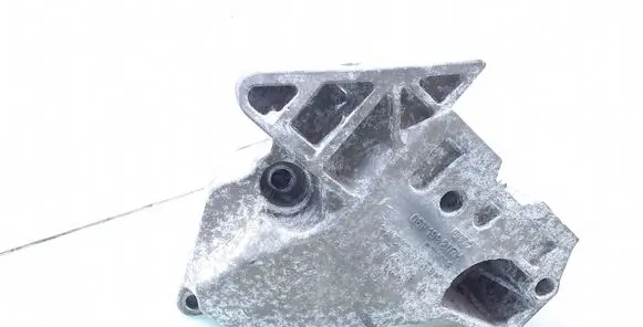 Volkswagen Golf V Engine mounting bracket 06F199207H