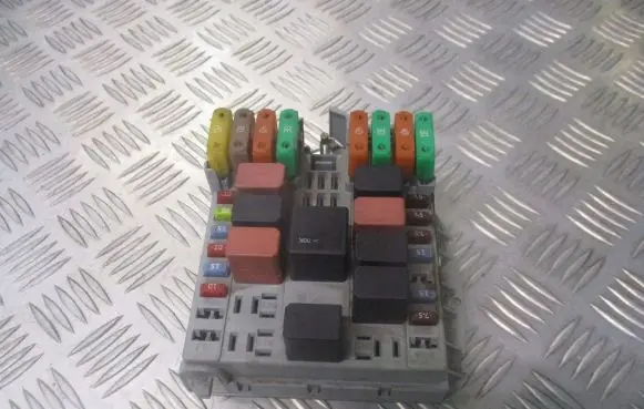 Fiat Linea Fuse box set 51799847