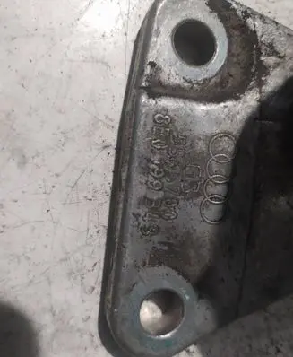 Audi A4 S4 B6 8E 8H Engine mounting bracket 8E0199343
