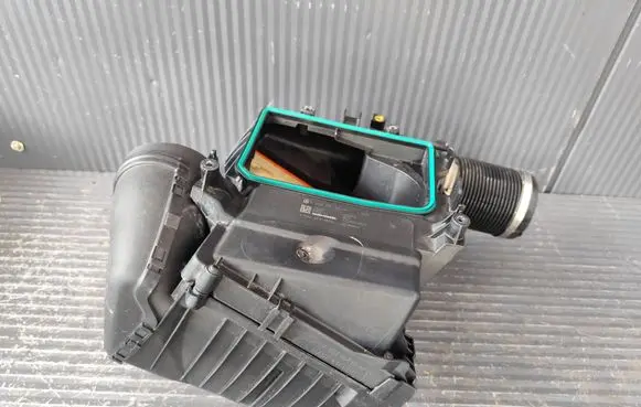 Mercedes-Benz CLA C118 X118 Air filter box A6540900201