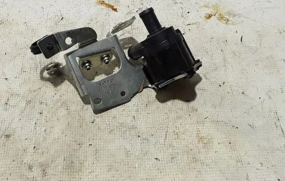 Volvo XC60 Electric auxiliary coolant/water pump 31657307