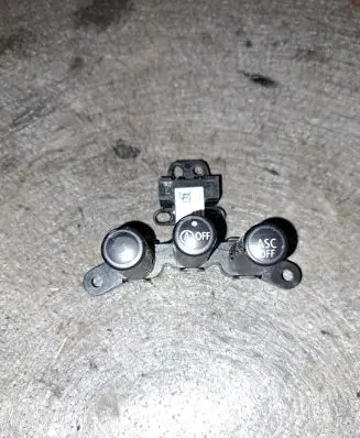 Traction control (ASR) switch