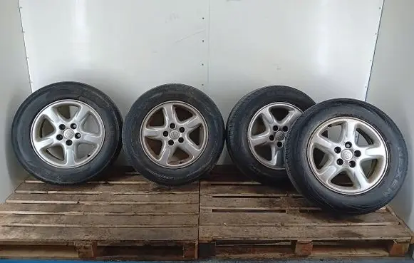 Toyota RAV 4 (XA20) R16 alloy rim 