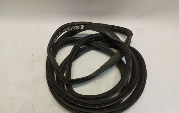 Mercedes-Benz EQV 447 Trunk rubber seal (body) mereqv