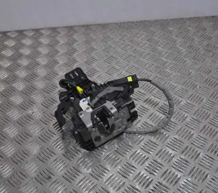 Mercedes-Benz C W205 Coupe door lock (next to the handle) 