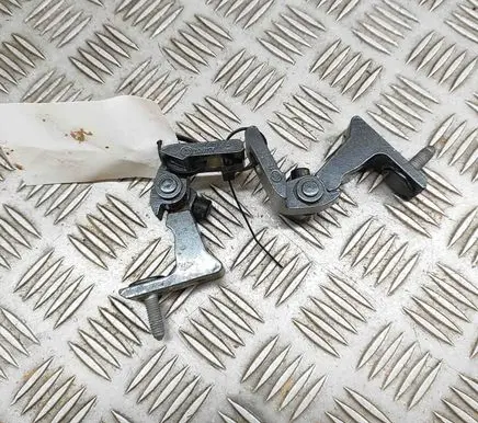 Rear door hinge set