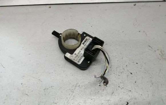 Toyota Avensis T250 Steering angle sensor 8924502010 0265005432