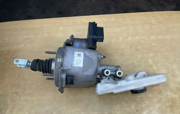 Tesla Model 3 Hydraulic servotronic pressure valve 104467199F