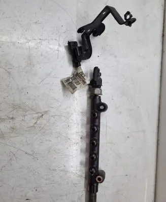 Opel Mokka X Fuel main line pipe 55571602