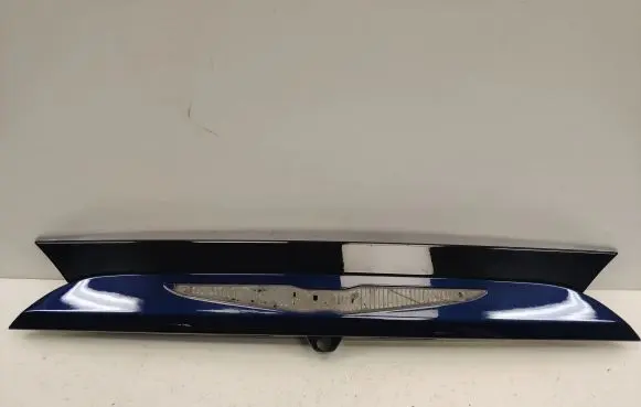 Chrysler Pacifica Trunk door license plate light bar 5RL87TRMA 5RL88KBXAF