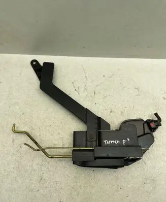 Hyundai Terracan Front door lock