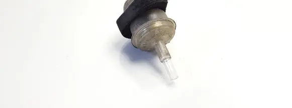 Mercedes-Benz CLK A209 C209 Valve vacuum A0000780956