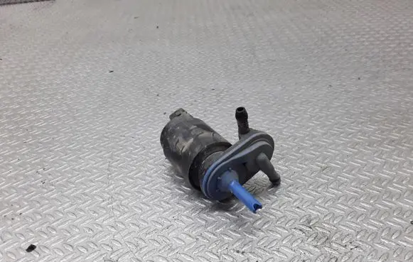 Opel Astra H Windscreen/windshield washer pump