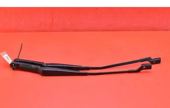 Opel Meriva B Front wiper blade arm 13250422