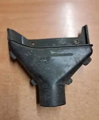 Mercedes-Benz W123 Air intake duct part 6170940011