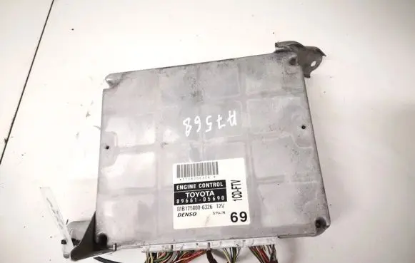 Toyota Avensis T250 Engine control unit/module 8966105690 89661-05690