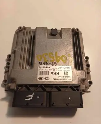 KIA Sportage Engine control unit/module 0281032614 391502A380 EDC17C57