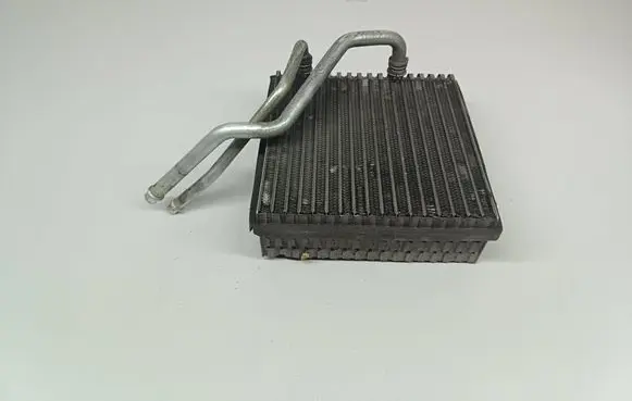 Air conditioning (A/C) radiator (interior)