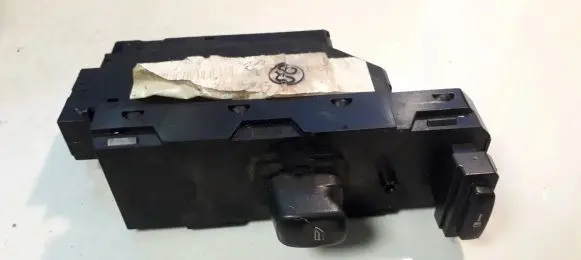 Volvo S60 Electric window control switch 30739078
