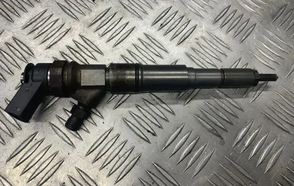 BMW 3 E90 E91 Fuel injector 0445110209