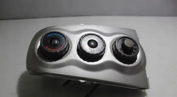 Toyota Yaris Interior fan control switch 