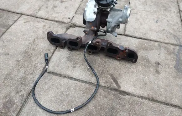Audi A4 S4 B9 Turbo 04L253019AA