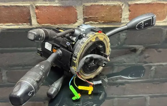Mercedes-Benz ML W164 Steering angle sensor A1645458616 1001304700 9003092230118