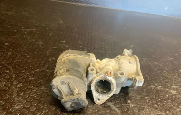 Ford S-MAX EGR valve 9645689780 875816W
