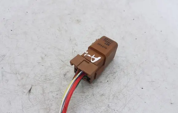 Nissan X-Trail T30 Other relay 2523079964 10907D