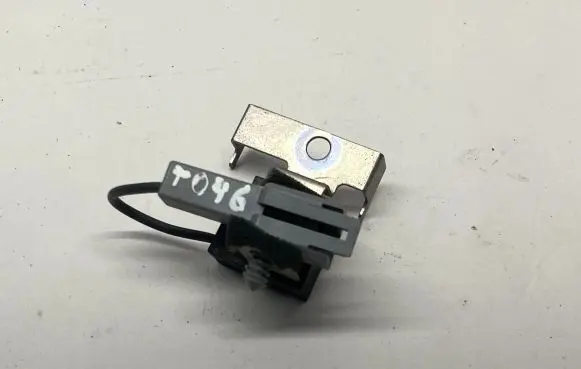 Ford Mustang VI Aerial antenna filter FR3T18801