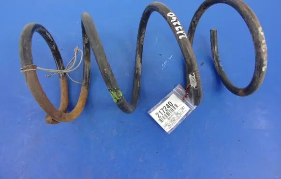 Subaru Impreza I Rear coil spring