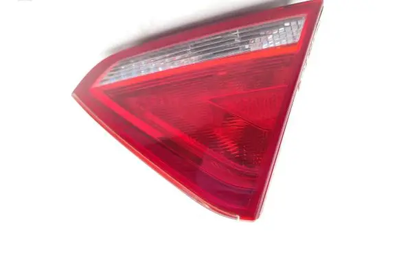 Audi A5 8T 8F Tailgate rear/tail lights 8T0945094