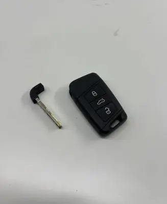 Volkswagen PASSAT B8 Ignition key/card 