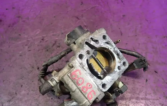 Mitsubishi Lancer Throttle body valve 