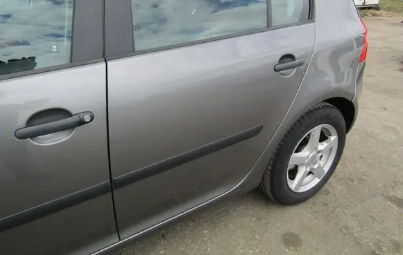 Volkswagen Golf IV Rear door 