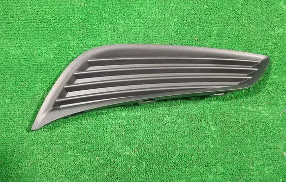 Opel Astra K Front bumper lower grill 13448413