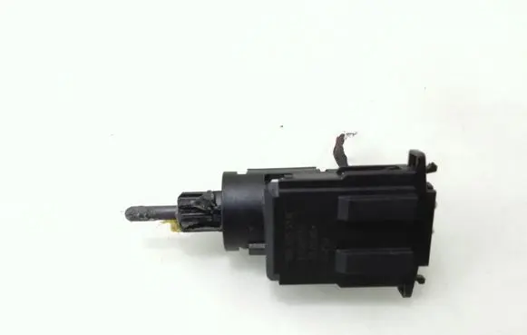 Volkswagen Golf Plus Brake pedal sensor switch 3B0945511C