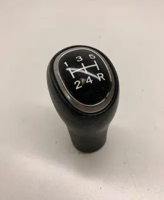 Mitsubishi Outlander Gear lever shifter trim leather/knob