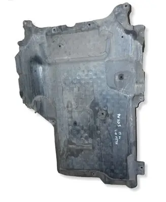 Mercedes-Benz C W205 Engine splash shield/under tray A2135201600